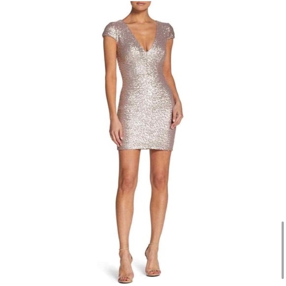 Dress the Population Zoe V-Neck Sequin Bodycon Dress in Champagne Tan Light Pink - Picture 1 of 15
